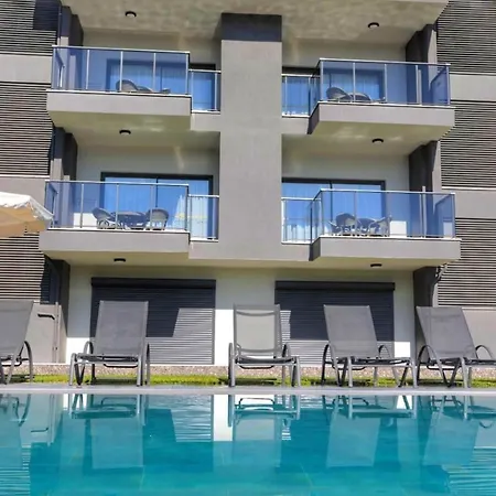 Wonderful In A Prime Location Guarantees A 5 Star Lejlighed